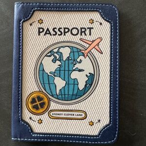 STONEY CLOVER LANE - Passport Case